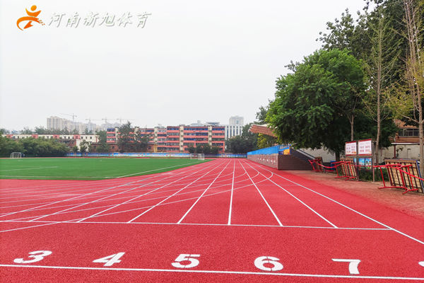 学校操场塑胶跑道案例